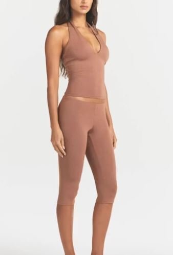 High-Waisted Capri Leggings | Premium Sculpting Capri Pants for Yoga, Workouts and Everyday Comfort