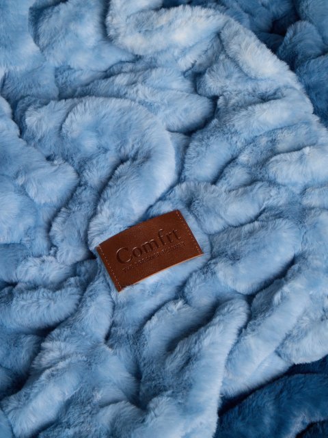 Buy Dreamer Blanket Online | Ultra Soft Luxury Cozy Blanket for All-Season Comfort
