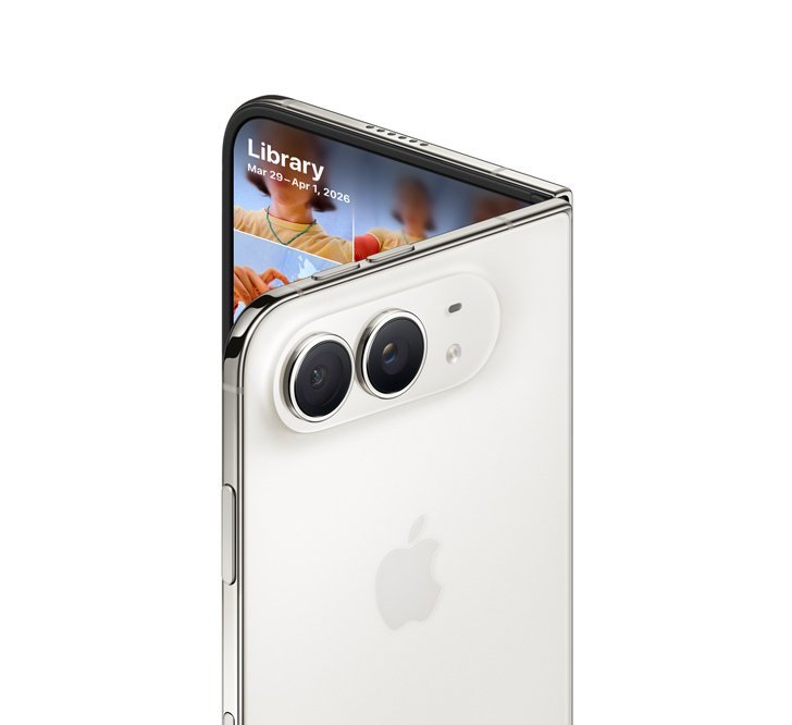 iPhone Duo – Dual iPhone Charging Dock and Stand
