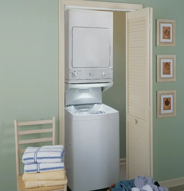 GE 3.6 Cu. Ft. Spacemaker Stationary Electric Dryer DSKS433EBWW